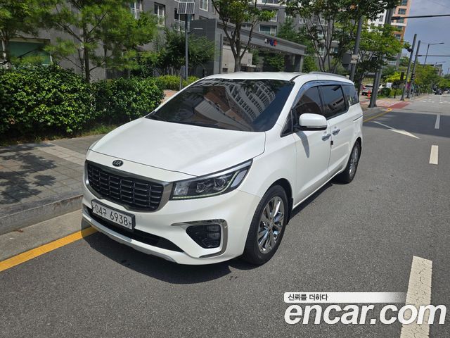 Kia Carnival — exterior