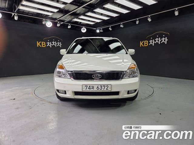 Kia Carnival — exterior