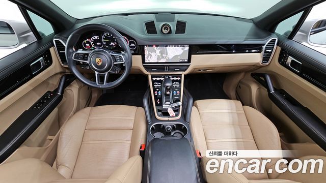 Porsche Cayenne — interior