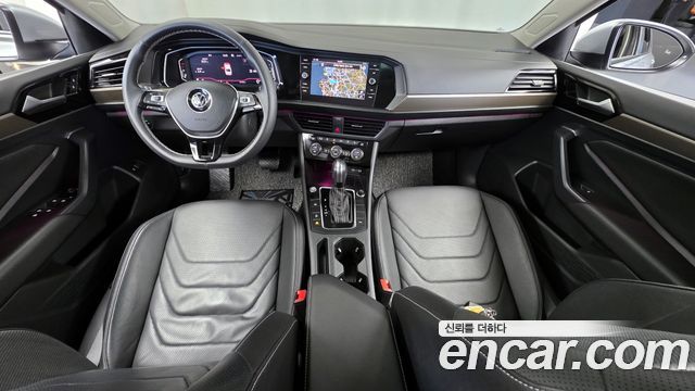 Volkswagen Jetta — interior