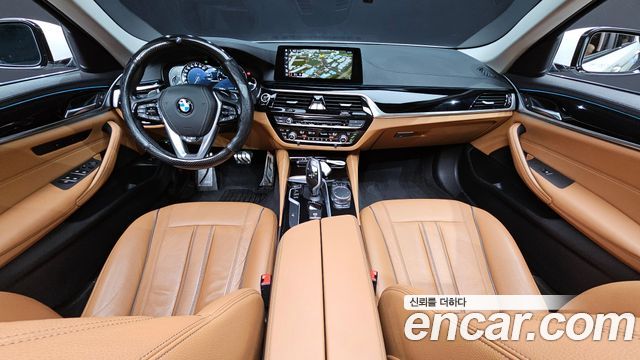 BMW 5 Series — interior