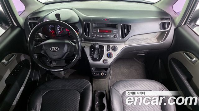 Kia Ray — interior