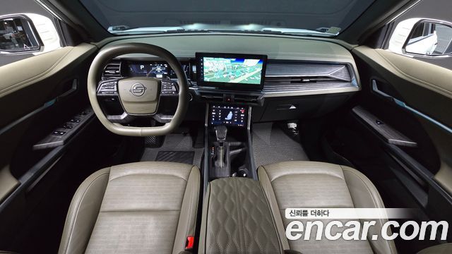 KG Mobility Torres — interior