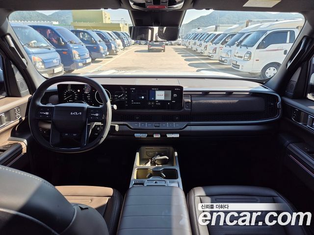 Kia Tasman — interior