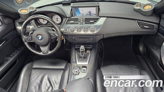 BMW Z4 — interior