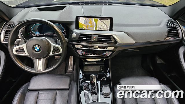 BMW X3 — interior