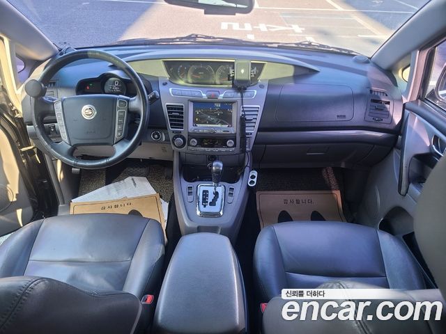 KG Mobility Korando — interior
