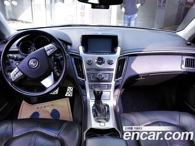 Cadillac CTS — interior