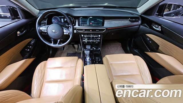 Kia K7 — interior