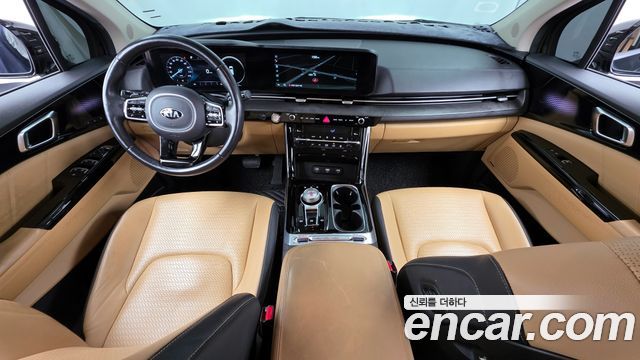 Kia Carnival — interior