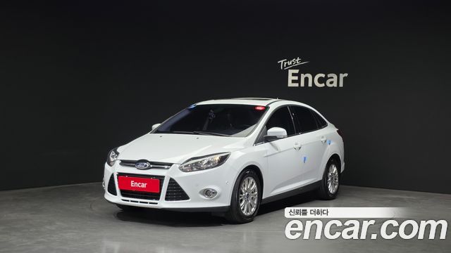 Ford Focus — exterior