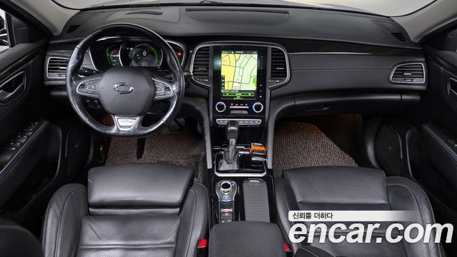 Renault Korea SM6 — interior