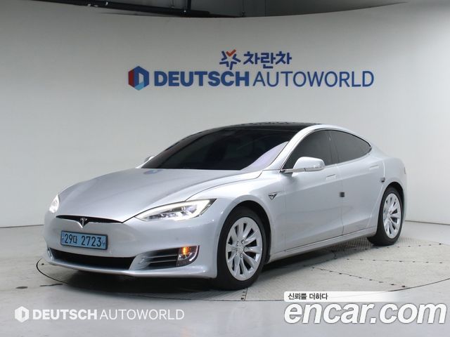 Tesla Model S — exterior