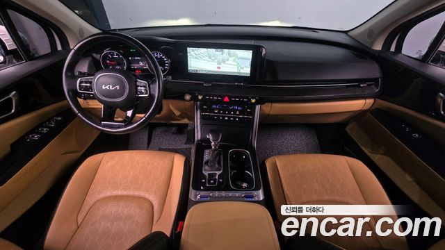 Kia Carnival — interior
