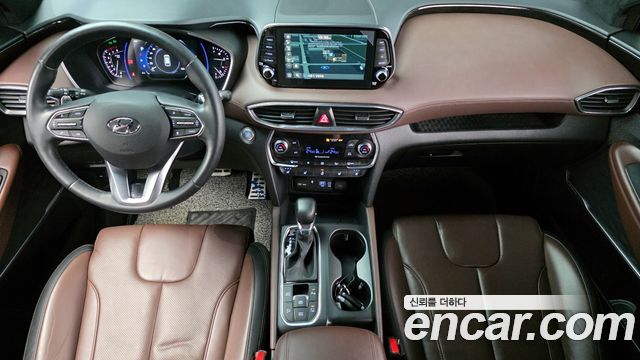 Hyundai Santa Fe — interior