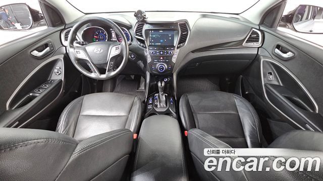 Hyundai Maxcruz — interior