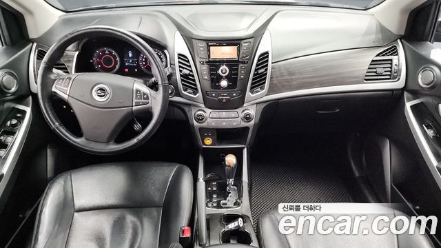 KG Mobility Korando — interior