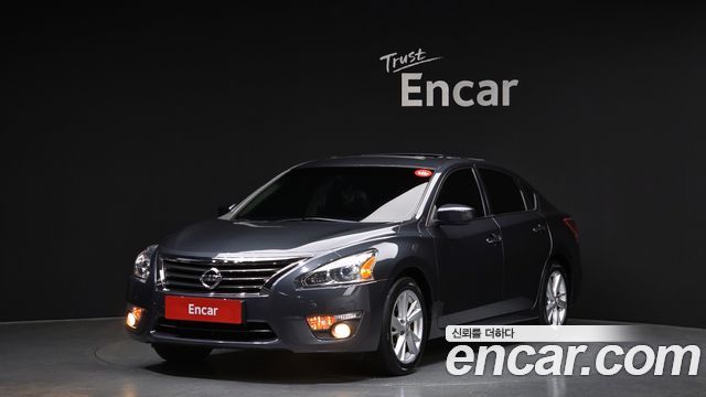 Nissan Altima — exterior