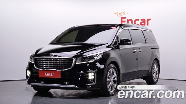 Kia Carnival — exterior