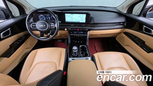 Kia Carnival — interior