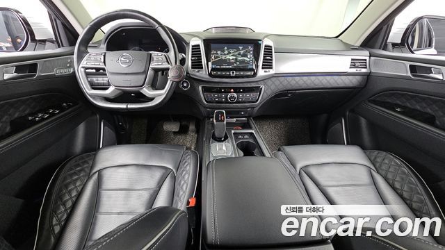 KG Mobility Rexton — interior