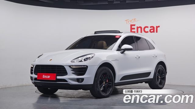 Porsche Macan — exterior
