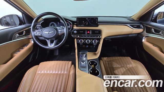 Genesis G70 — interior