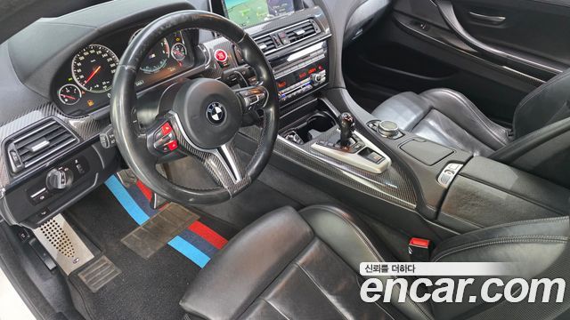 BMW M6 — interior