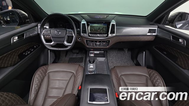 KG Mobility Rexton — interior