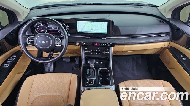 Kia Carnival — interior