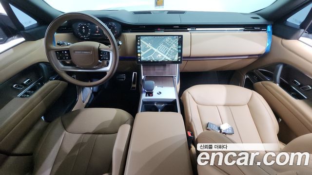 Land Rover Range Rover — interior