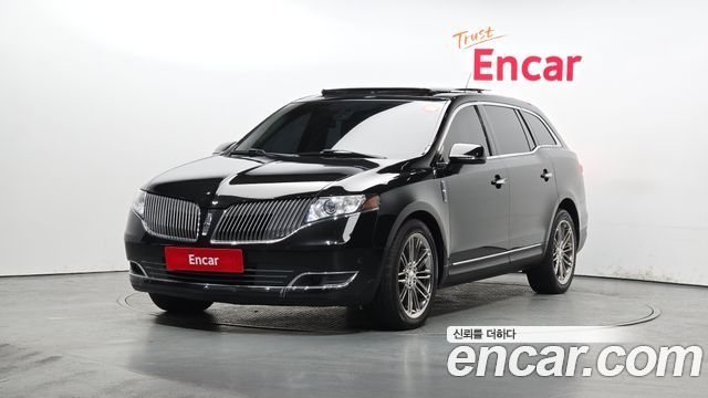 Lincoln MKT — exterior