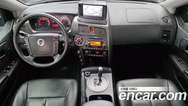 KG Mobility Korando — interior