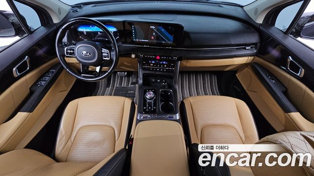 Kia Carnival — interior