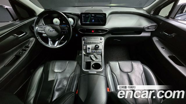 Hyundai Santa Fe — interior