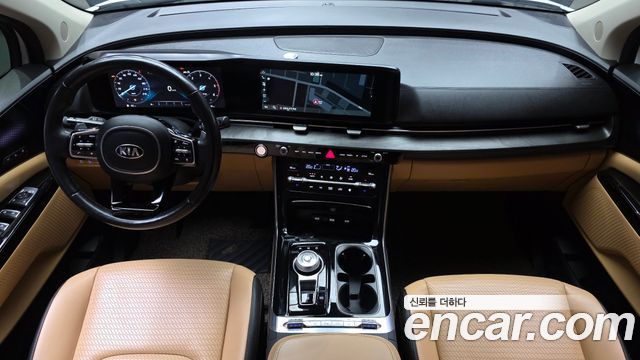 Kia Carnival — interior
