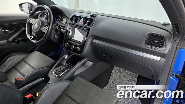 Volkswagen Scirocco — interior