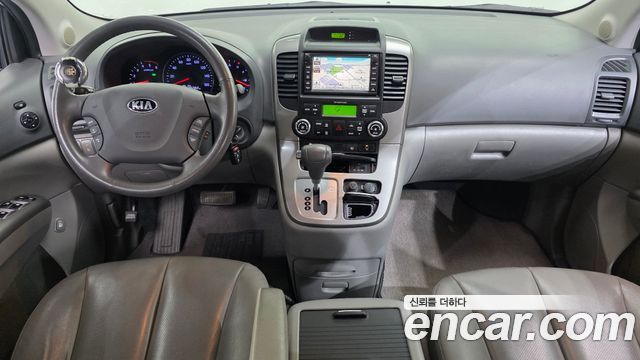 Kia Carnival — interior