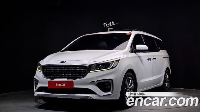 Kia Carnival — exterior