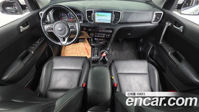 Kia Sportage — interior