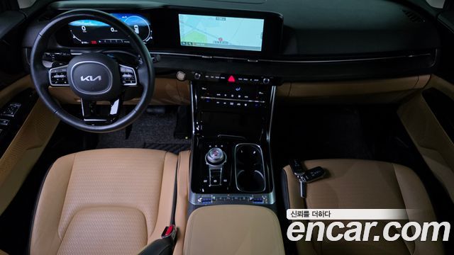 Kia Carnival — interior