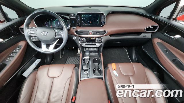 Hyundai Santa Fe — interior