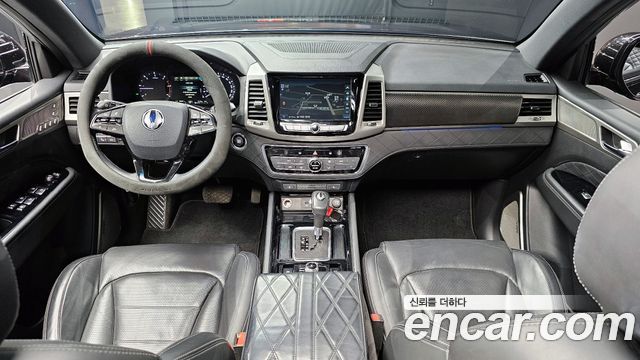 KG Mobility Rexton — interior