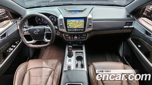 KG Mobility Rexton — interior