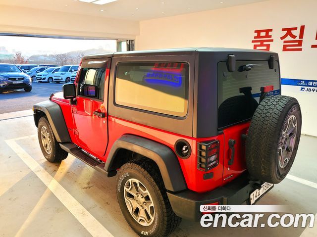 Jeep Wrangler — interior