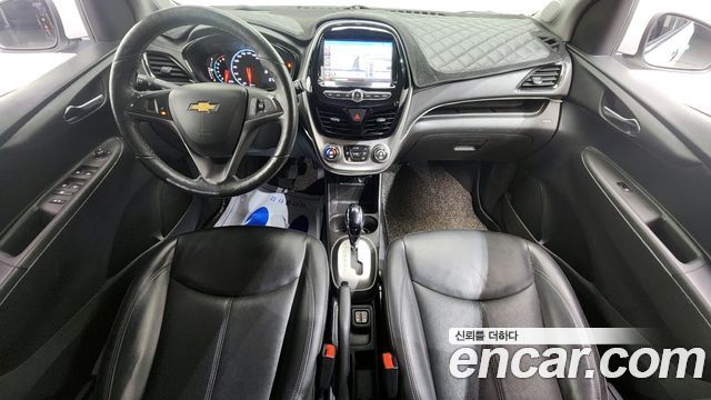 Chevrolet Korea Spark — interior