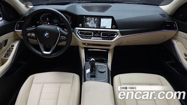 BMW 3 Series — interior