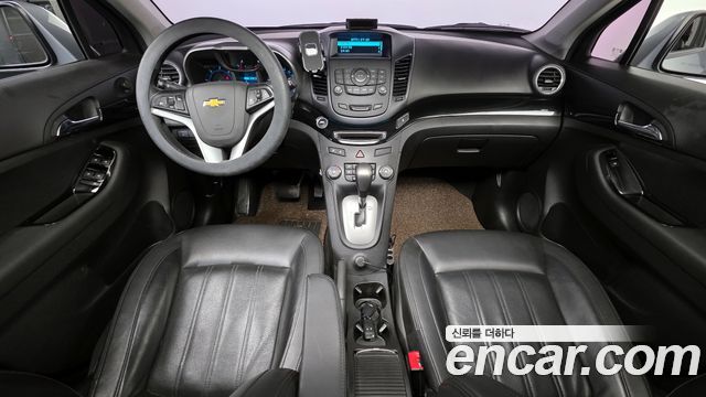 Chevrolet Korea Orlando — interior