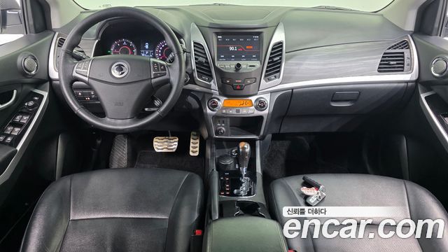 KG Mobility Korando — interior