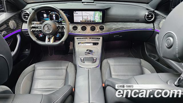 Mercedes-Benz E-Class — interior